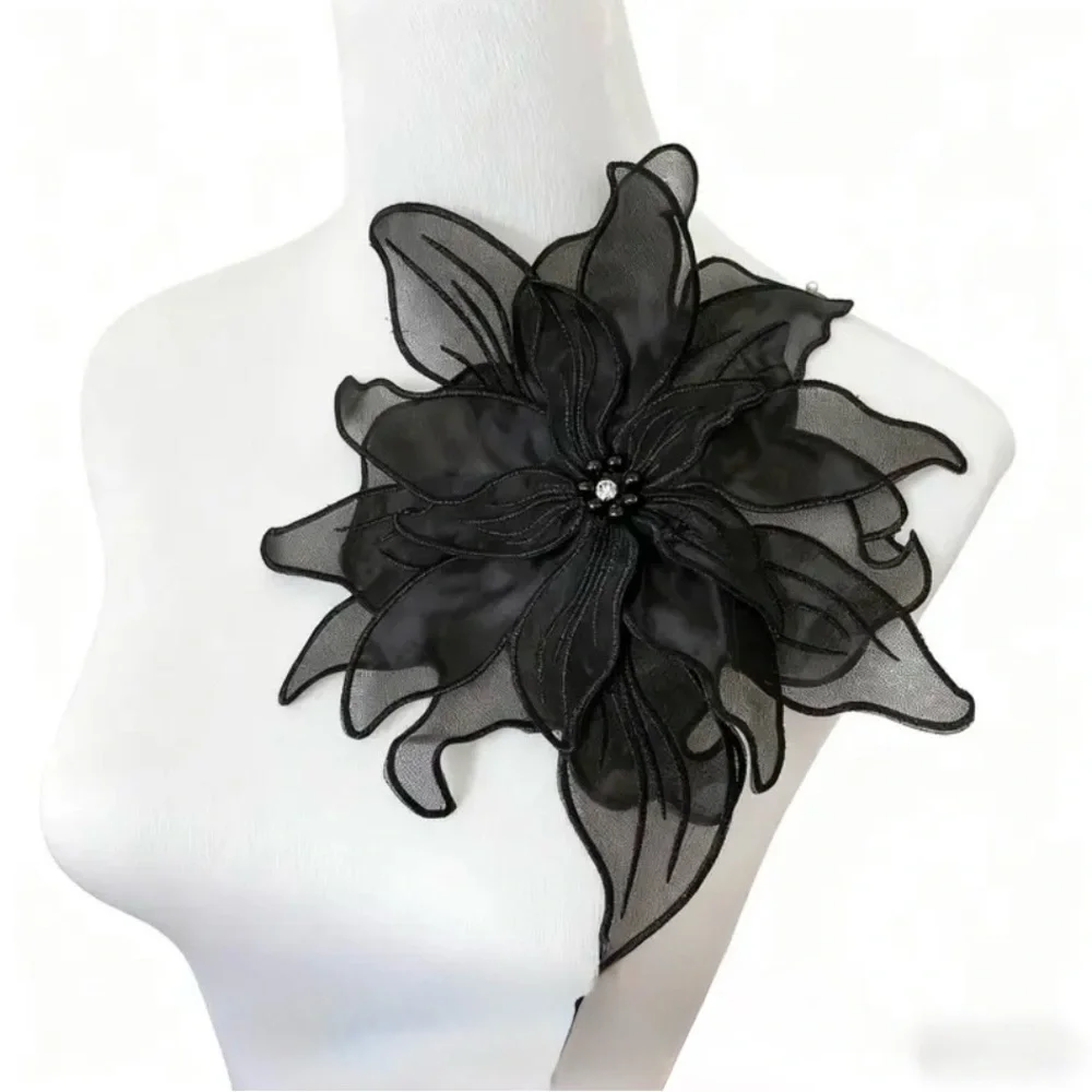 White Embroidered Sew-On Appliqué Flower, Craft & Clothing Embellishment, New